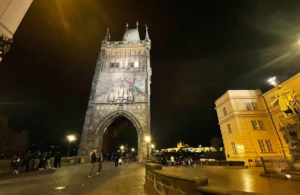 Caminar de noche por Praga
