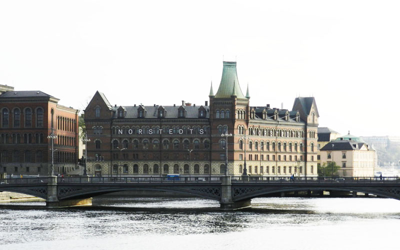 El Palacio Real y los puentes sobre el agua: el Estocolmo monumental