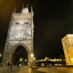 historias ocultas de las calles de Praga.